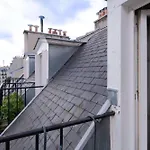 Bright 2br With Balcony Chic