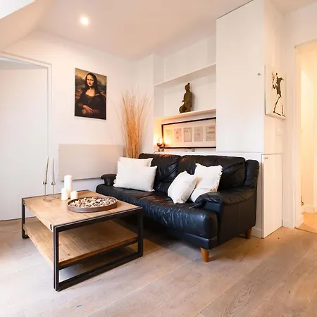 Bright 2br With Balcony Chic アパート パリ