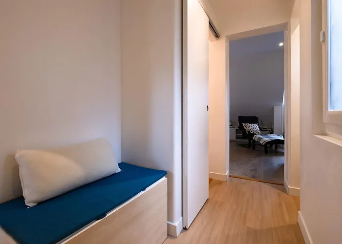 Bright 2br With Balcony Chic Appartement *